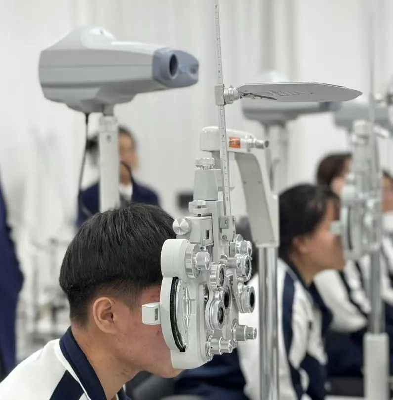 眼视光与配镜专业